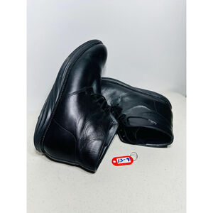 MBT Cambridge Mens 
Mid Cut Boot, size 10,5